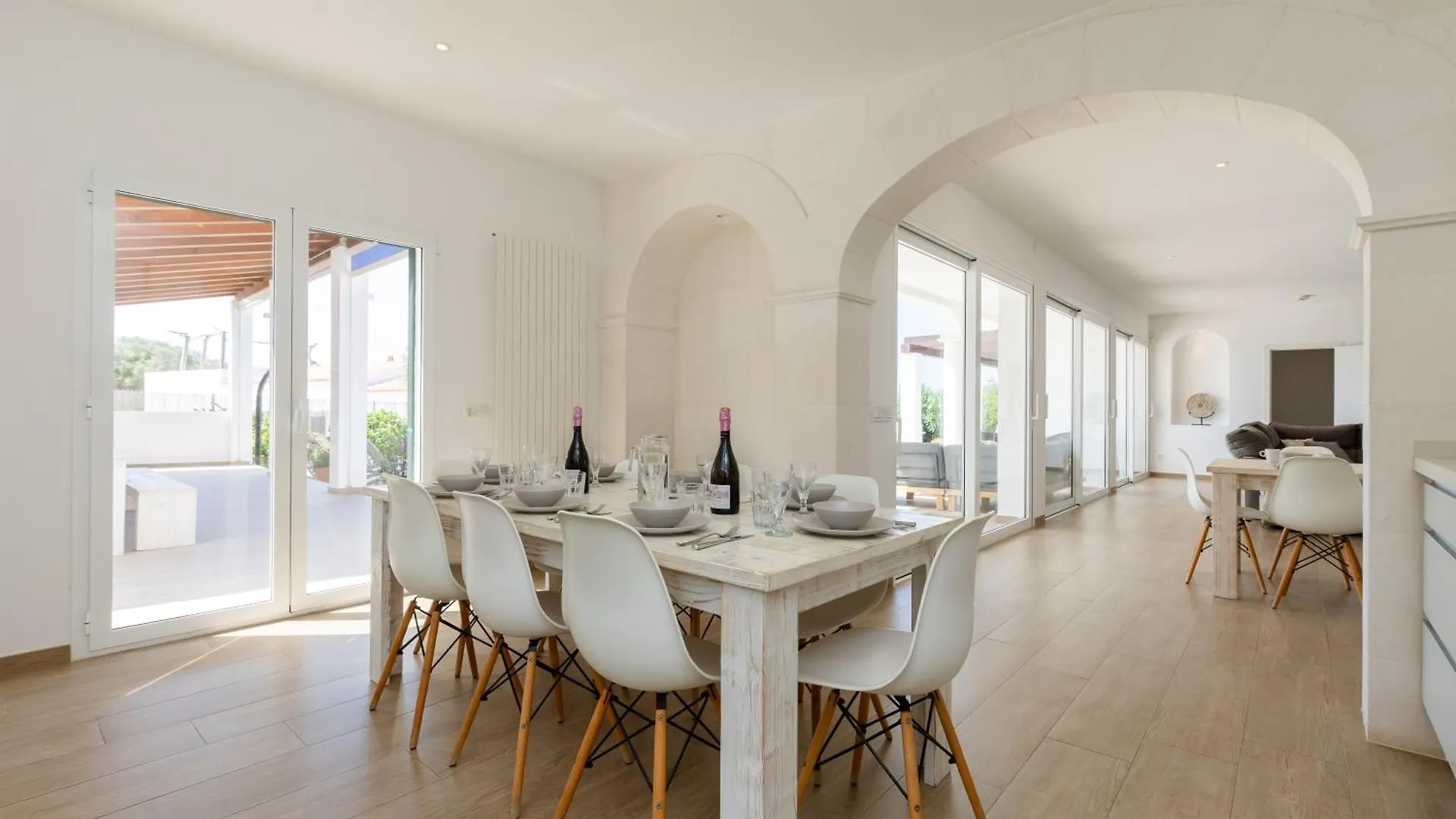 Villa Maravilla With Heatable Pool Rooftopbar With Sea Views And Range Rover Binibeca