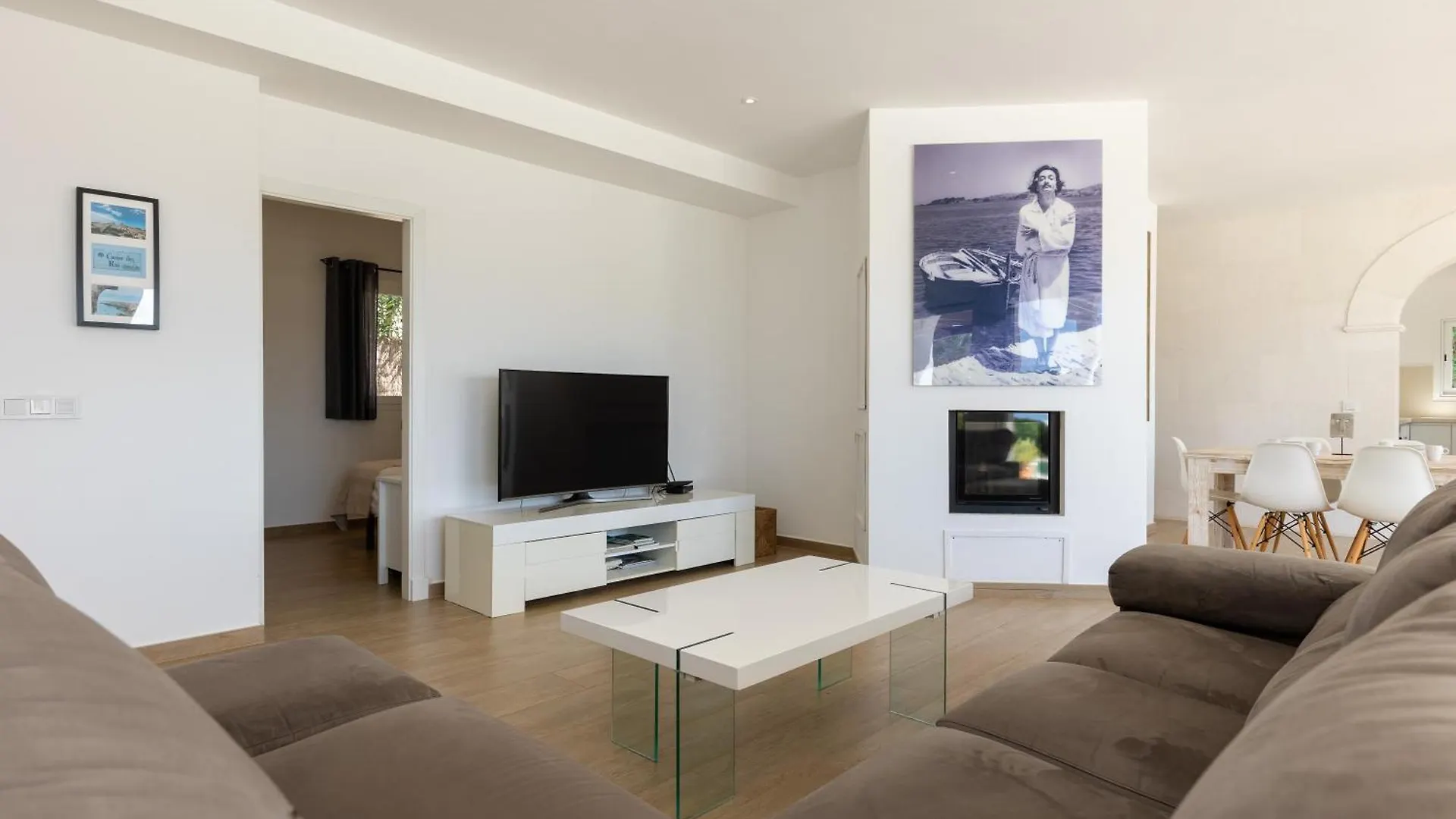 Villa Maravilla With Heatable Pool Rooftopbar With Sea Views And Range Rover Binibeca