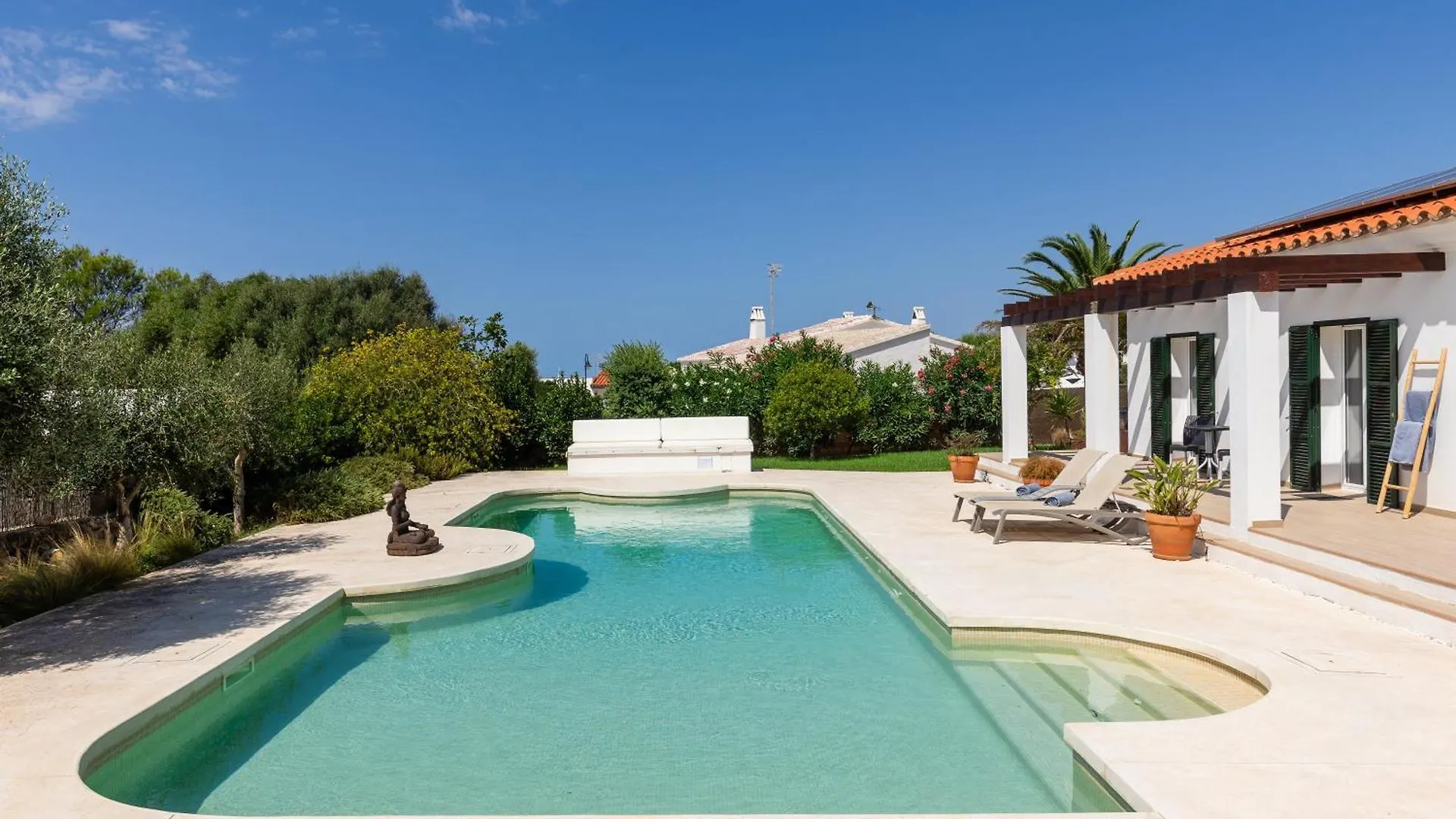Villa Maravilla With Heatable Pool Rooftopbar With Sea Views And Range Rover Binibeca
